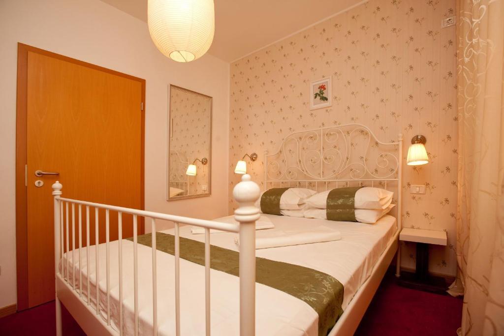 טימישוארה Pension Dinu Residence חדר תמונה