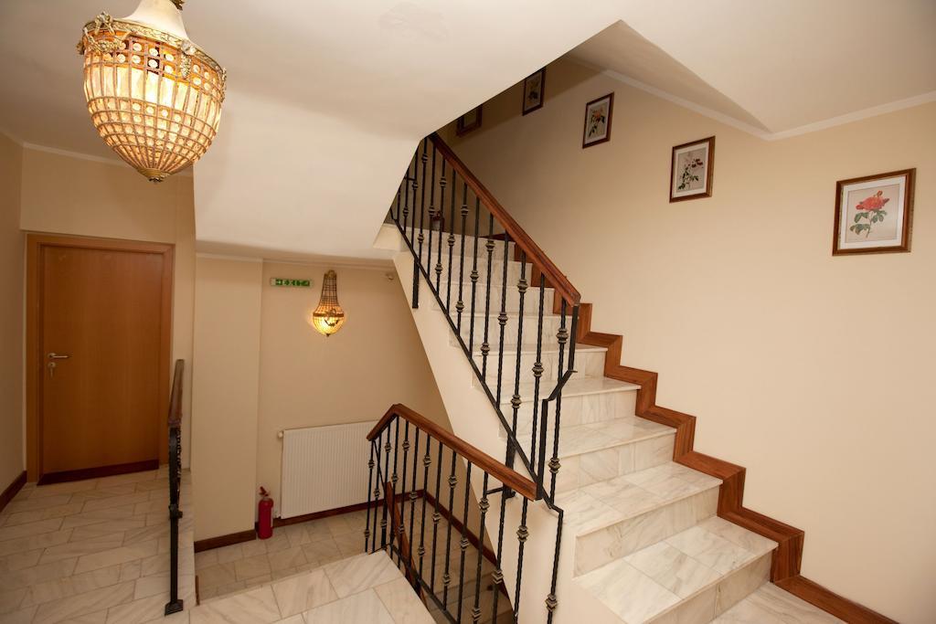 טימישוארה Pension Dinu Residence מראה חיצוני תמונה